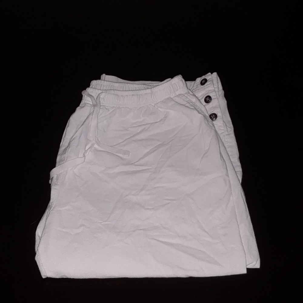 Cathy Daniels White Capri Pants